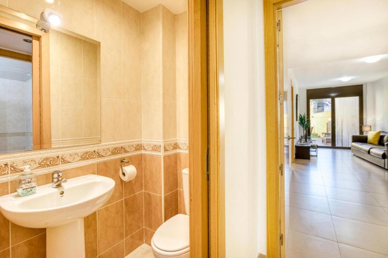 Ground Floor In Centre Of Appartement